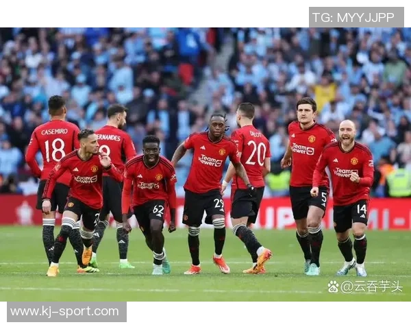 足总杯惊喜时刻曼联3-0战胜马竞全场沸腾的瞬间回顾