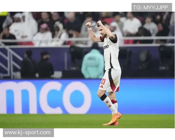 世界杯激战那不勒斯与巴黎圣日耳曼握手言和帽子戏法点燃全场激情