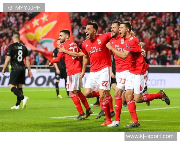 足总杯精彩对决拜仁狂胜本菲卡乌龙球引爆全场气氛