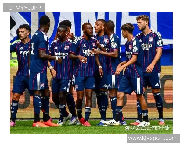 友谊赛精彩回顾拜仁逆转里昂全场沸腾瞬间分析