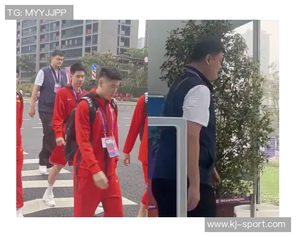 姚明低头过门的背后故事与人生哲学的深刻启示