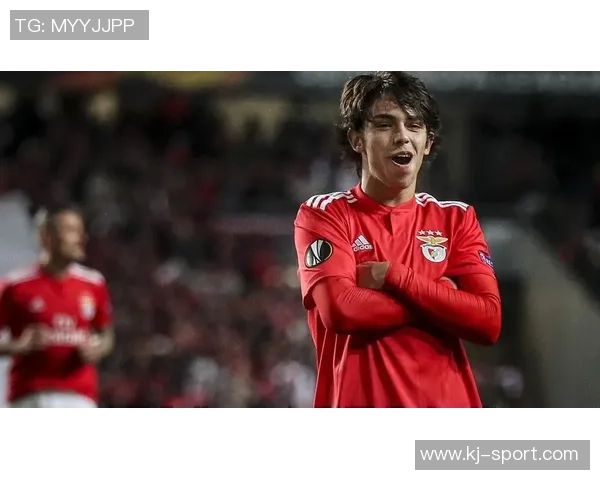 英超精彩对决本菲卡3-0击败拜仁帽子戏法引发全场狂欢