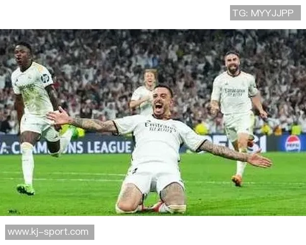 中超精彩对决多特蒙德3-0战胜拜仁绝杀瞬间引发全场狂欢解析