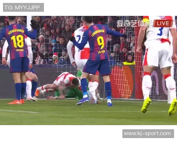 世界杯精彩对决巴萨逆转尤文图斯乌龙球成比赛转折点 世界杯精彩对决巴萨逆转尤文图斯乌龙球成比赛转折点