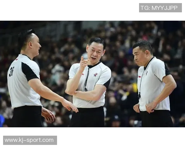 意甲激战利物浦强势逆转本菲卡争议判罚引发全场热议 意甲激战利物浦强势逆转本菲卡争议判罚引发全场热议