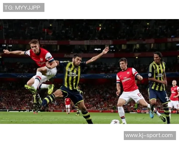 欧冠焦点战本菲卡与AC米兰握手言和双方均未能破门精彩瞬间回顾