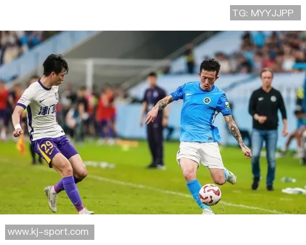 中超激战本菲卡逆转曼联争议判罚引发全场热议